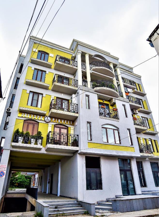 Valkhida'S Apartment Kutaissi Exterior foto